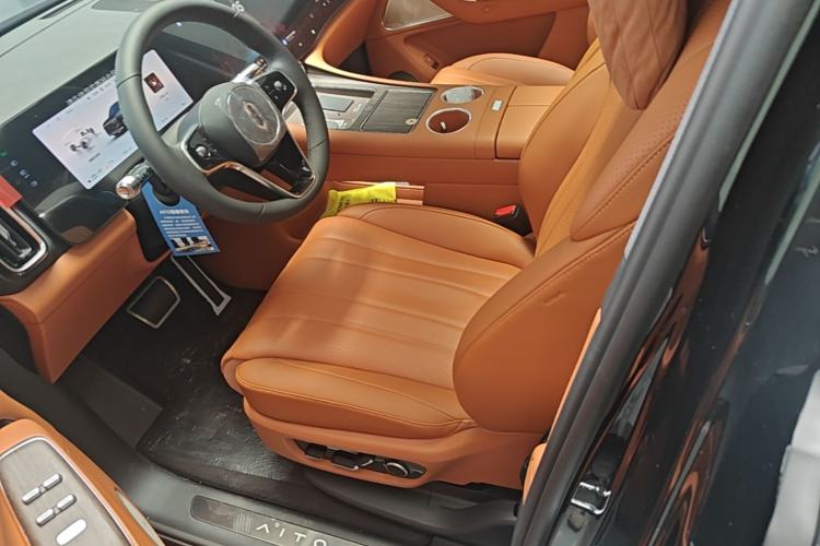 Used Hima AITO M8 2025 Model Range-Extended Max Version 53.4kWh Six-Seater (896-line LiDAR) Left Front Seat