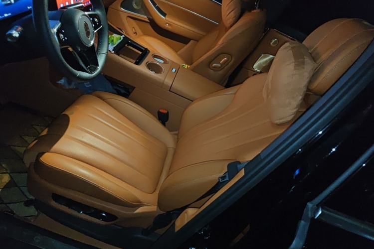 Used Hima AITO M8 2025 Extended-Range Max+ Version 53.4 kWh 6-Seater Edition Left Front Seat