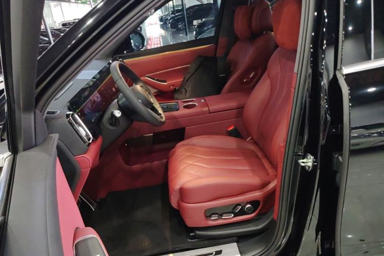 Used Hima AITO M8 2025 Extended-Range Max+ Version 53.4 kWh 6-Seater Edition Left Front Seat