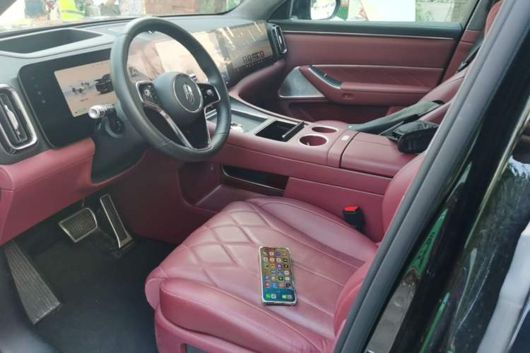 Used Hima AITO M8 2025 Extended-Range Ultra Version 53.4 kWh 5-Seater Edition Left Front Seat