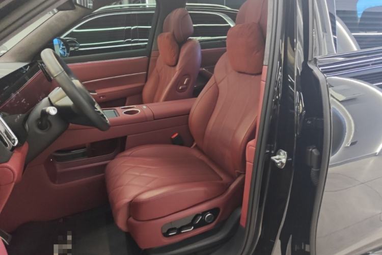 Used Hima AITO M8 2025 Extended-Range Max+ Version 53.4 kWh 6-Seater Edition Left Front Seat
