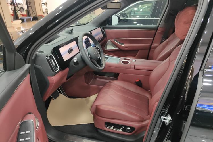 Used Hima AITO M8 2025 Extended-Range Ultra Version 53.4 kWh 5-Seater Edition Left Front Seat