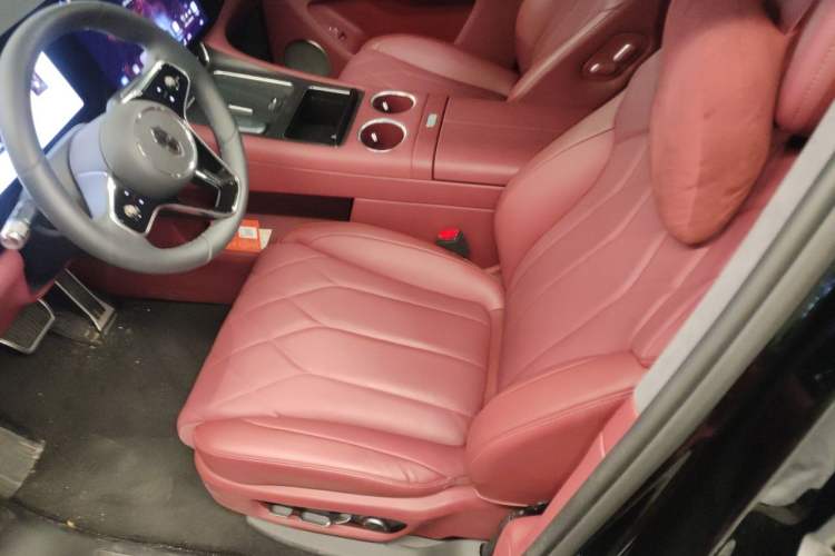 Used Hima AITO M8 2025 Extended-Range Ultra Version 53.4 kWh 5-Seater Edition Left Front Seat