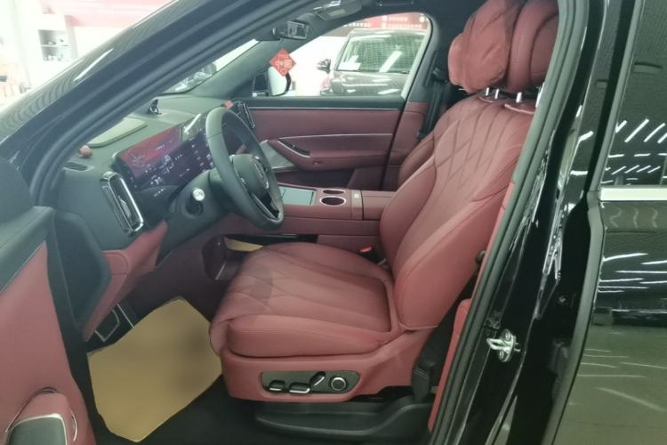 Used Hima AITO M8 2025 Model, Pure Electric Max+ Six-Seat Long-Range Version Left Front Seat