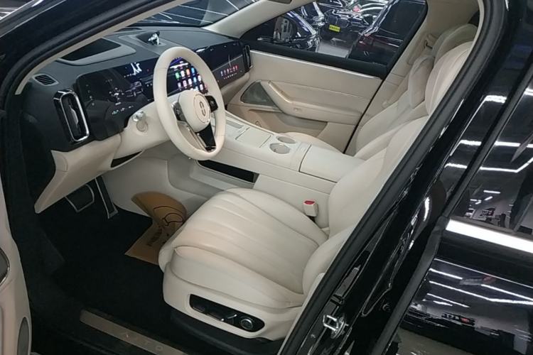 Used Hima AITO M8 2025 Extended-Range Max Version 37 kWh 5-Seater Left Front Seat