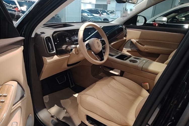 Used Hima AITO M8 2025 Extended-Range Max+ Version 53.4 kWh 6-Seater Edition Left Front Seat