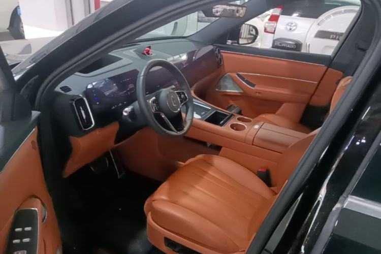 Used Hima AITO M8 2025 Extended-Range Max+ Version 53.4 kWh 5-Seater Edition Left Front Seat