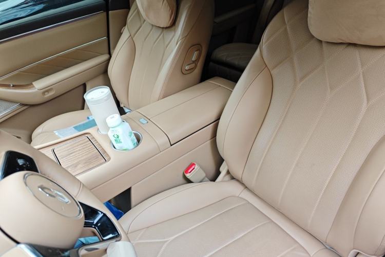 Used Hima AITO M8 2025 Extended-Range Max+ Version 53.4 kWh 6-Seater Edition Left Front Seat