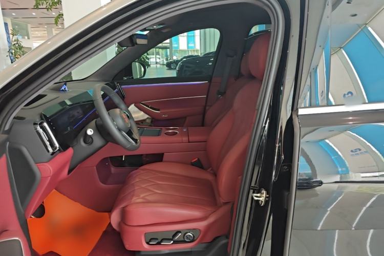 Used Hima AITO M8 2025 Model Pure Electric Ultra Six-Seat Four-Wheel-Drive Version Left Front Seat