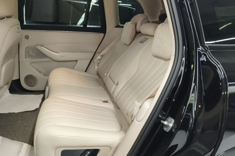 Used Hima AITO M8 2025 Model Pure Electric Max+ Five-Seat Long-Range Version Left Rear Seat