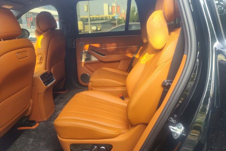 Used Hima AITO M8 2025 Extended-Range Max+ Version 53.4 kWh 6-Seater Edition Left Rear Seat