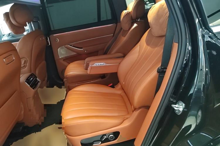 Used Hima AITO M8 2025 Extended-Range Max Version 37 kWh 6-Seater Left Rear Seat