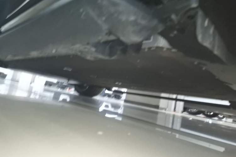 Used Hima AITO M8 2025 Model Pure Electric Max+ Six-Seater Long-Range (896-line LiDAR) Left Side Sill