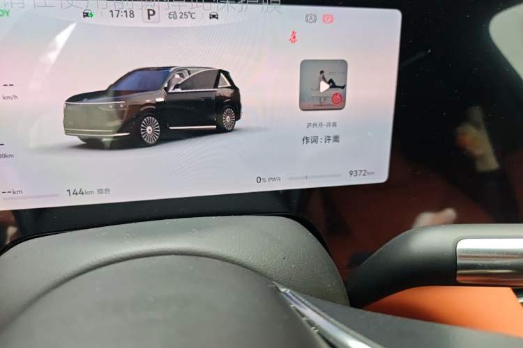 Used Hima AITO M8 2025 Extended-Range Max+ Version 53.4 kWh 5-Seater Edition Odometer Close Up