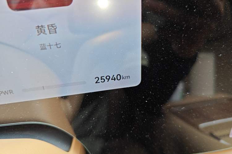 Used Hima AITO M8 2025 Extended-Range Max+ Version 53.4 kWh 6-Seater Edition Odometer Close Up