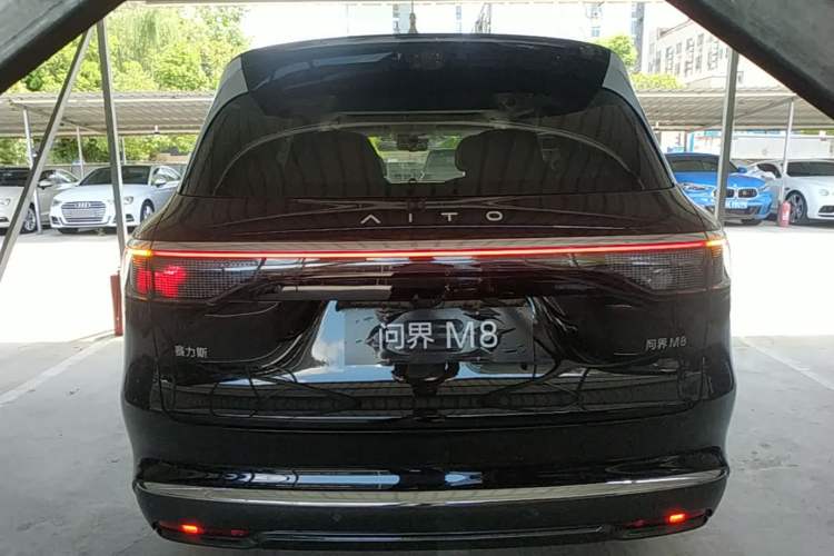 Used Hima AITO M8 2025 Extended-Range Ultra Version 53.4 kWh 6-Seater Edition Rear