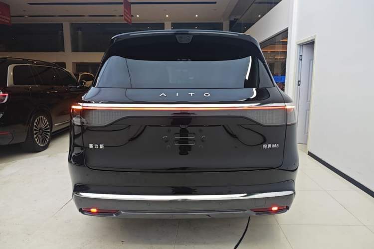Used Hima AITO M8 2025 Extended-Range Max+ Version 53.4 kWh 6-Seater Edition Rear