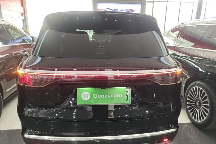 Used Hima AITO M8 2025 Extended-Range Max Version 37 kWh 6-Seater Rear