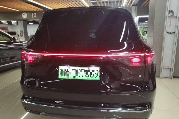 Used Hima AITO M8 2025 Model Pure Electric Max+ Six-Seater Long-Range (896-line LiDAR) Rear