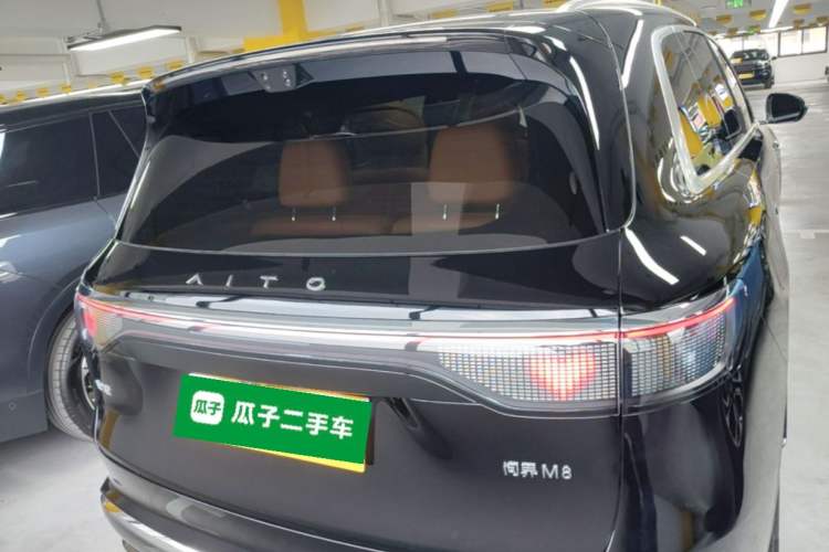 Used Hima AITO M8 2025 Extended-Range Max+ Version 53.4 kWh 6-Seater Edition Rear