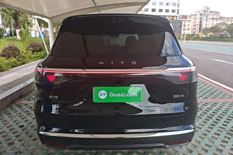Used Hima AITO M8 2025 Extended-Range Ultra Version 53.4 kWh 6-Seater Edition Rear