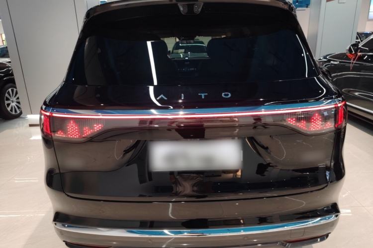 Used Hima AITO M8 2025 Extended-Range Ultra Version 53.4 kWh 6-Seater Edition Rear