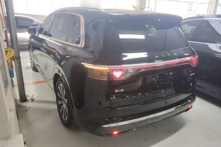 Used Hima AITO M8 2025 Extended-Range Max+ Version 53.4 kWh 5-Seater Edition Rear Left 45 Deg