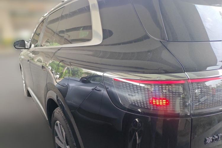 Used Hima AITO M8 2025 Extended-Range Max+ Version 53.4 kWh 6-Seater Edition Rear Left 45 Deg