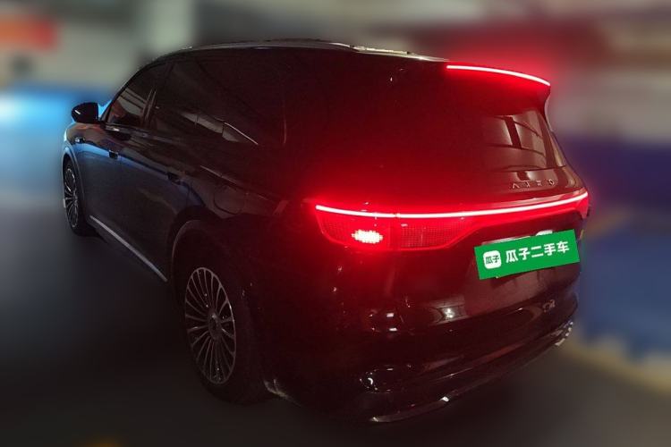 Used Hima AITO M8 2025 Extended-Range Max+ Version 53.4 kWh 6-Seater Edition Rear Left 45 Deg
