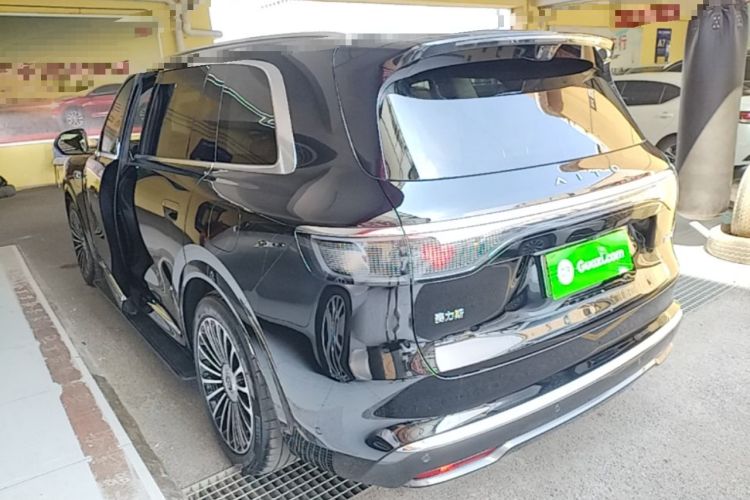 Used Hima AITO M8 2025 Extended-Range Max+ Version 53.4 kWh 6-Seater Edition Rear Left 45 Deg