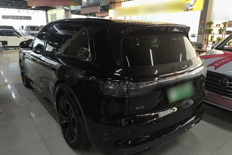 Used Hima AITO M8 2025 Extended-Range Ultra Version 53.4 kWh 6-Seater Edition Rear Left 45 Deg