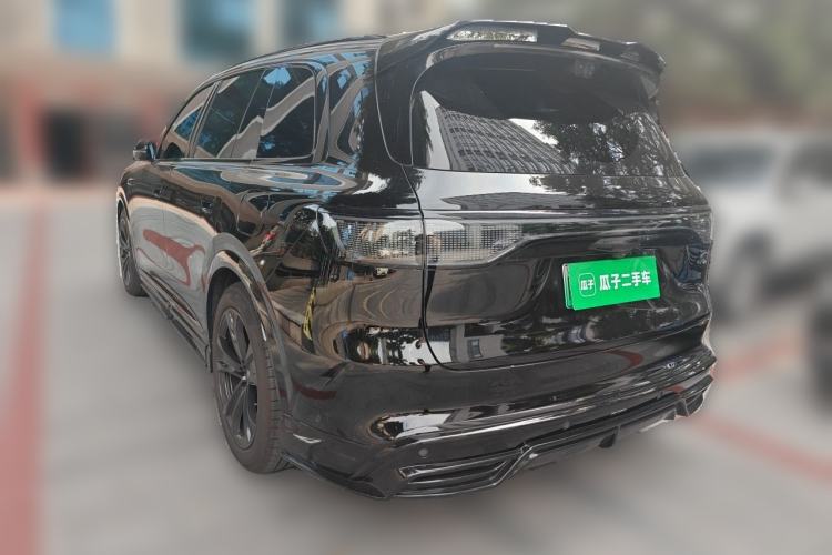 Used Hima AITO M8 2025 Extended-Range Ultra Version 53.4 kWh 6-Seater Edition Rear Left 45 Deg