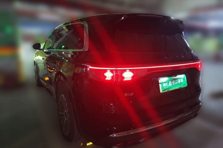 Used Hima AITO M8 2025 Extended-Range Max+ Version 53.4 kWh 6-Seater Edition Rear Left 45 Deg