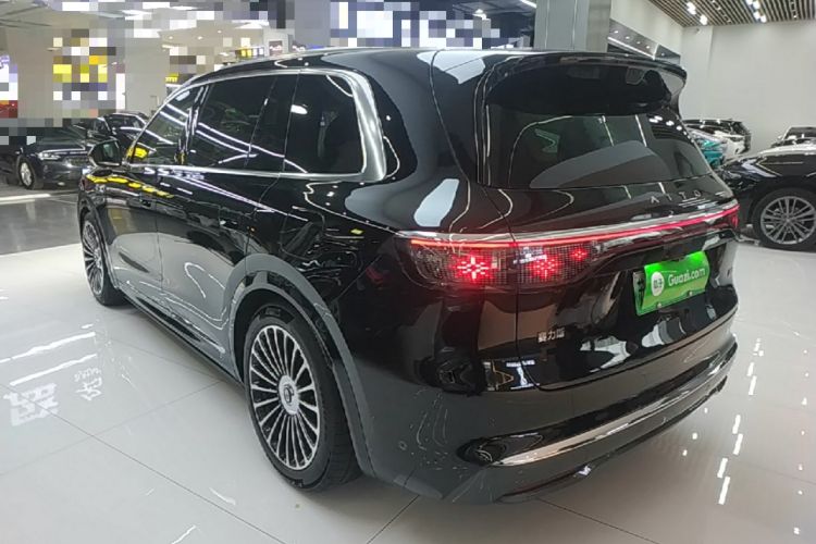 Used Hima AITO M8 2025 Extended-Range Ultra Version 53.4 kWh 6-Seater Edition Rear Left 45 Deg