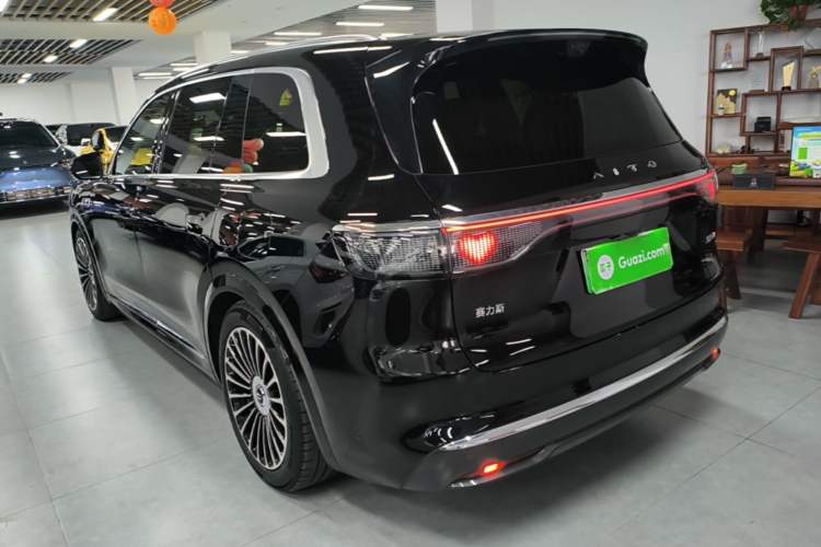 Used Hima AITO M8 2025 Extended-Range Ultra Version 53.4 kWh 6-Seater Edition Rear Left 45 Deg