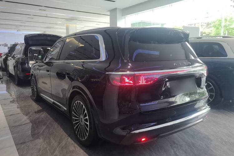 Used Hima AITO M8 2025 Extended-Range Ultra Version 53.4 kWh 6-Seater Edition Rear Left 45 Deg