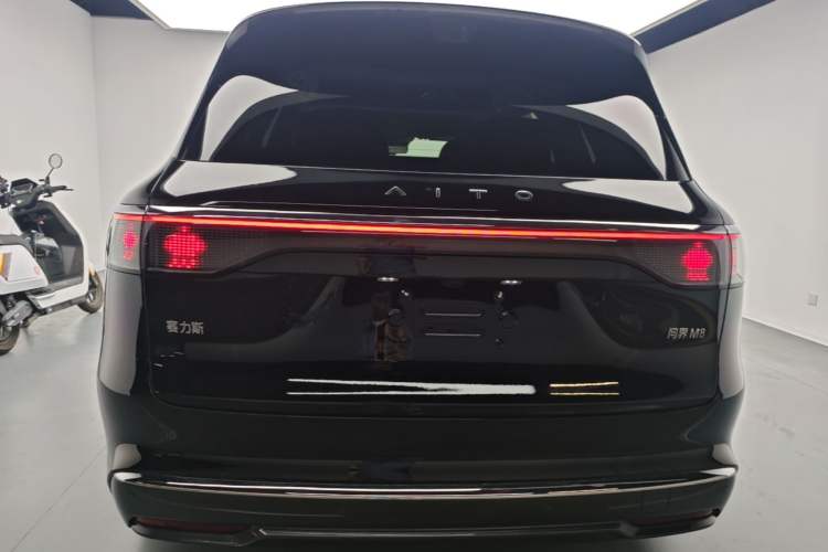 Used Hima AITO M8 2025 Extended-Range Max+ Version 53.4 kWh 6-Seater Edition Rear