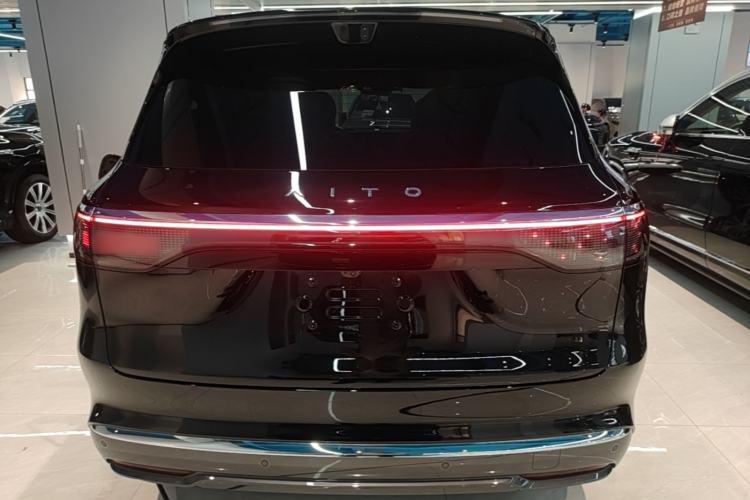 Used Hima AITO M8 2025 Extended-Range Max+ Version 53.4 kWh 6-Seater Edition Rear