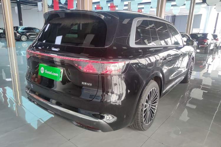 Used Hima AITO M8 2025 Extended-Range Ultra Version 53.4 kWh 6-Seater Edition Rear Right 45 Deg
