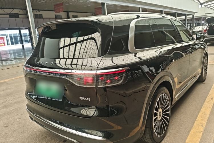 Used Hima AITO M8 2025 Extended-Range Ultra Version 53.4 kWh 6-Seater Edition Rear Right 45 Deg