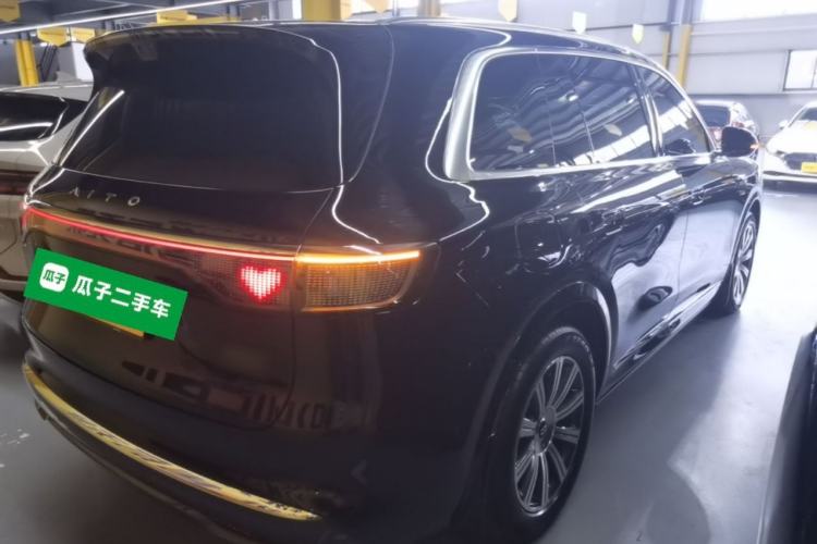 Used Hima AITO M8 2025 Extended-Range Max+ Version 53.4 kWh 5-Seater Edition Rear Right 45 Deg