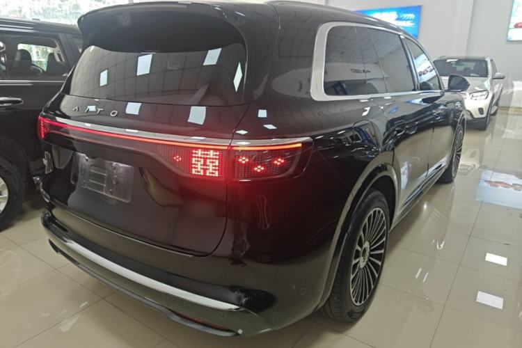 Used Hima AITO M8 2025 Extended-Range Max+ Version 53.4 kWh 6-Seater Edition Rear Right 45 Deg