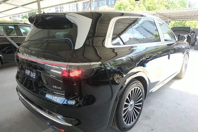 Used Hima AITO M8 2025 Extended-Range Ultra Version 53.4 kWh 6-Seater Edition Rear Right 45 Deg