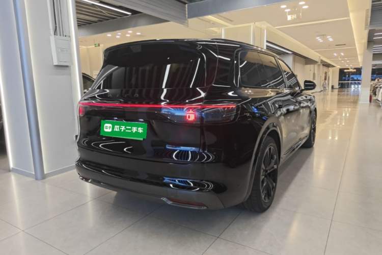 Used Hima AITO M8 2025 Extended-Range Max+ Version 53.4 kWh 6-Seater Edition Rear Right 45 Deg