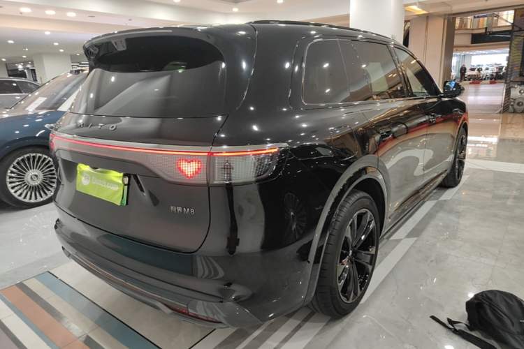 Used Hima AITO M8 2025 Extended-Range Ultra Version 53.4 kWh 5-Seater Edition Rear Right 45 Deg