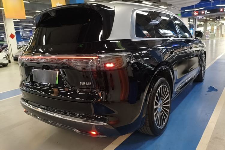 Used Hima AITO M8 2025 Extended-Range Ultra Version 53.4 kWh 6-Seater Edition Rear Right 45 Deg