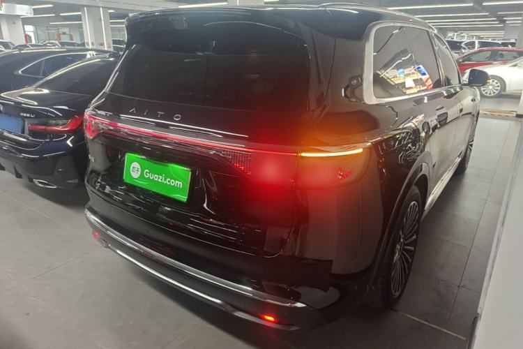 Used Hima AITO M8 2025 Extended-Range Max+ Version 53.4 kWh 6-Seater Edition Rear Right 45 Deg