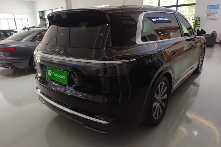 Used Hima AITO M8 2025 Extended-Range Max+ Version 53.4 kWh 5-Seater Edition Rear Right 45 Deg