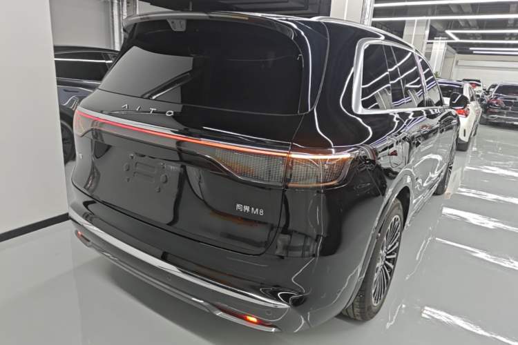 Used Hima AITO M8 2025 Extended-Range Max+ Version 53.4 kWh 5-Seater Edition Rear Right 45 Deg