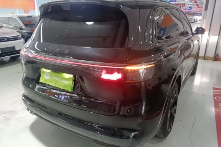 Used Hima AITO M8 2025 Extended-Range Ultra Version 53.4 kWh 5-Seater Edition Rear Right 45 Deg